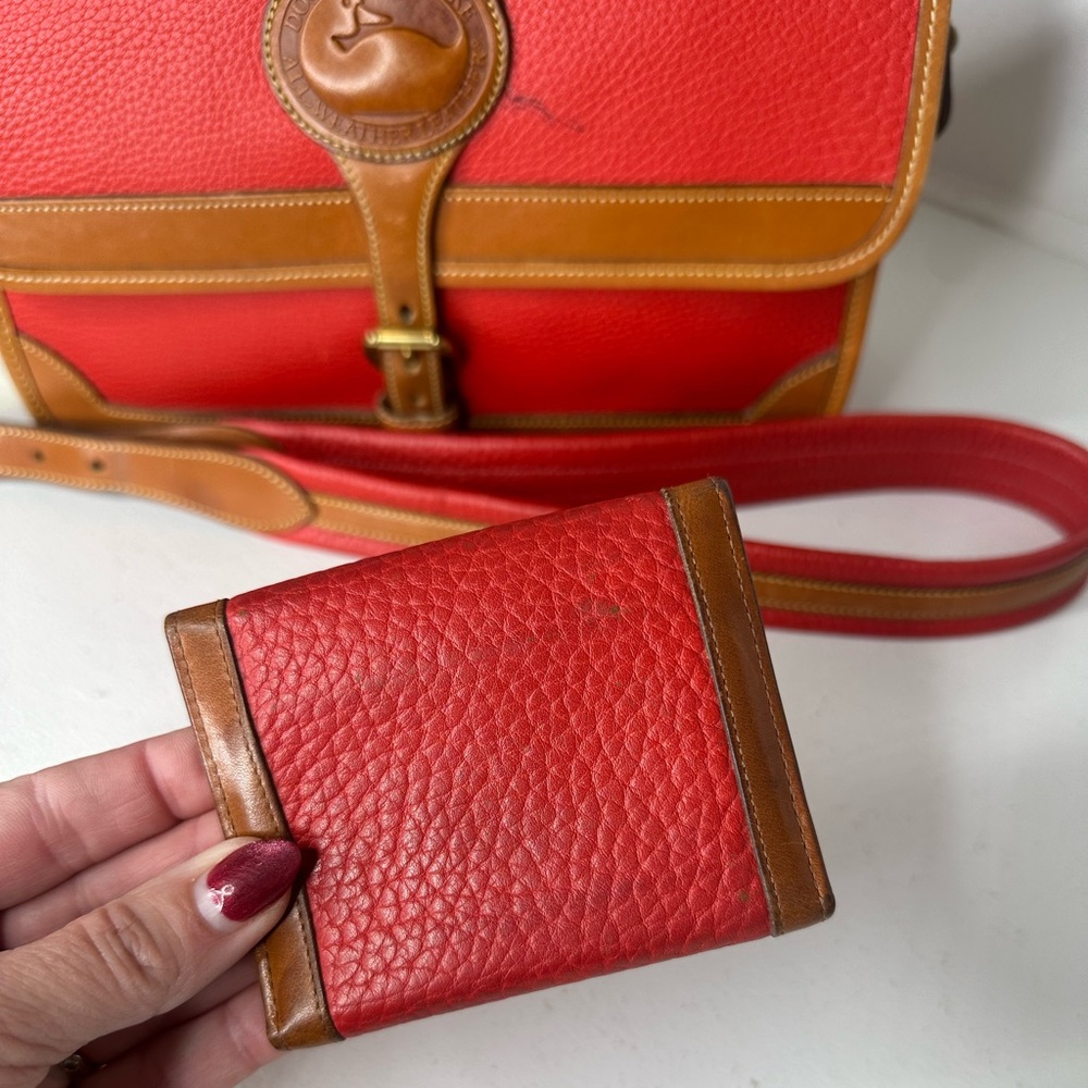 **SOLD**Vintage Dooney & Bourke Red & Tan Leather Crossbody + Matching Wall - Picture 3 of 13